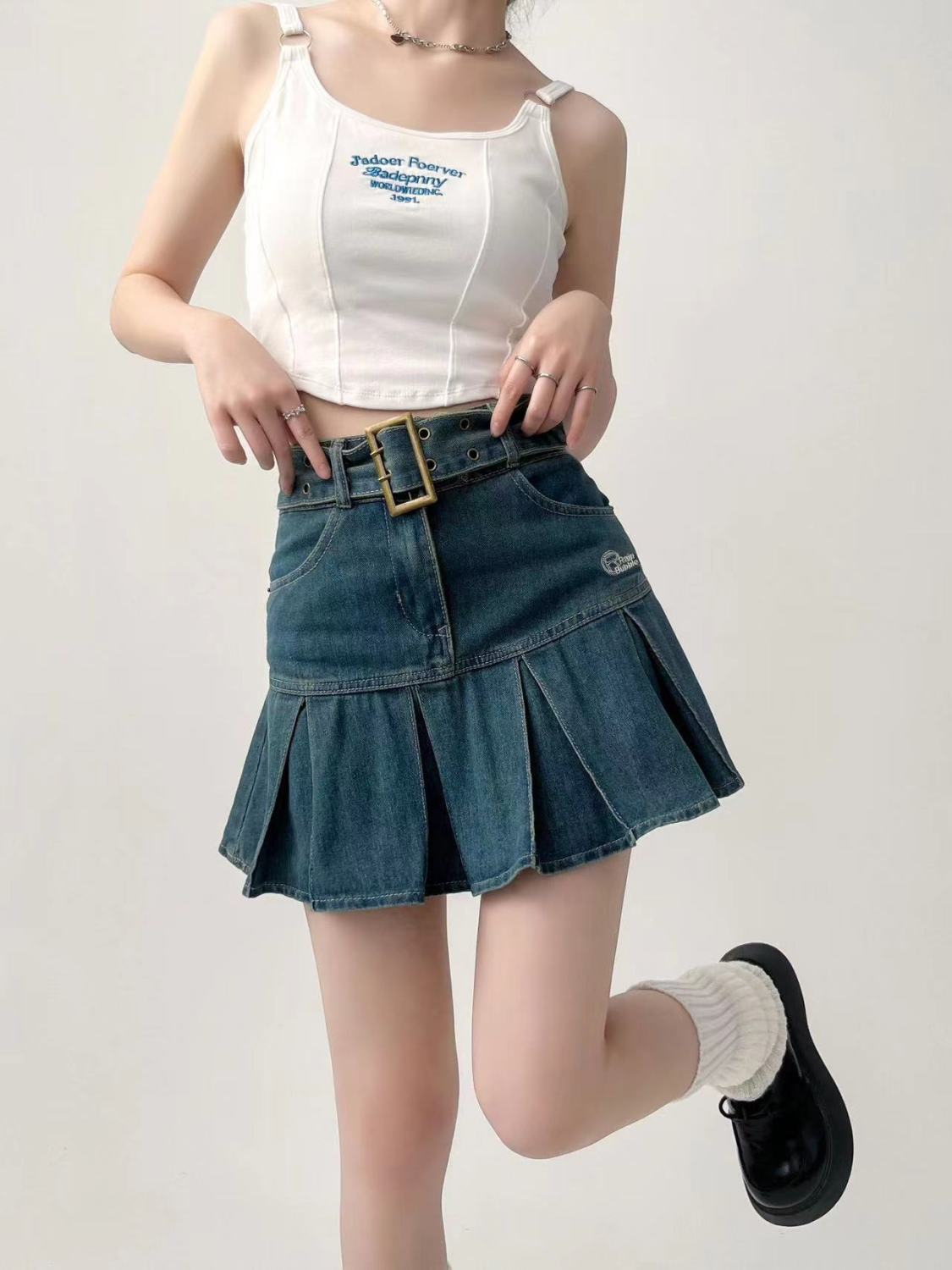 Design sense niche hot girl retro denim skirt female summer bag hip culottes a-line skirt pleated skirt American trend