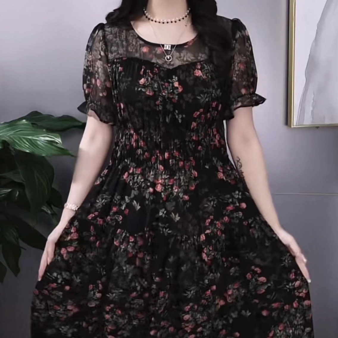 時尚冰絲緞碎花連衣裙2023新款女裝夏季短袖高彈洋氣顯瘦高檔裙子