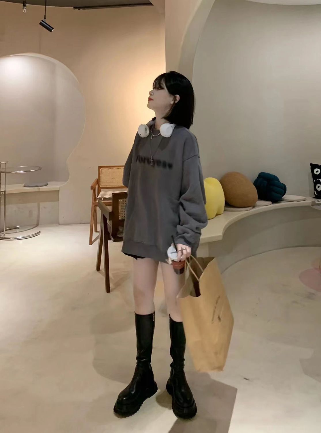 吉兔狗 春秋冬新款卫衣女复古宽松显瘦百搭圆领模糊字母印花上衣外套