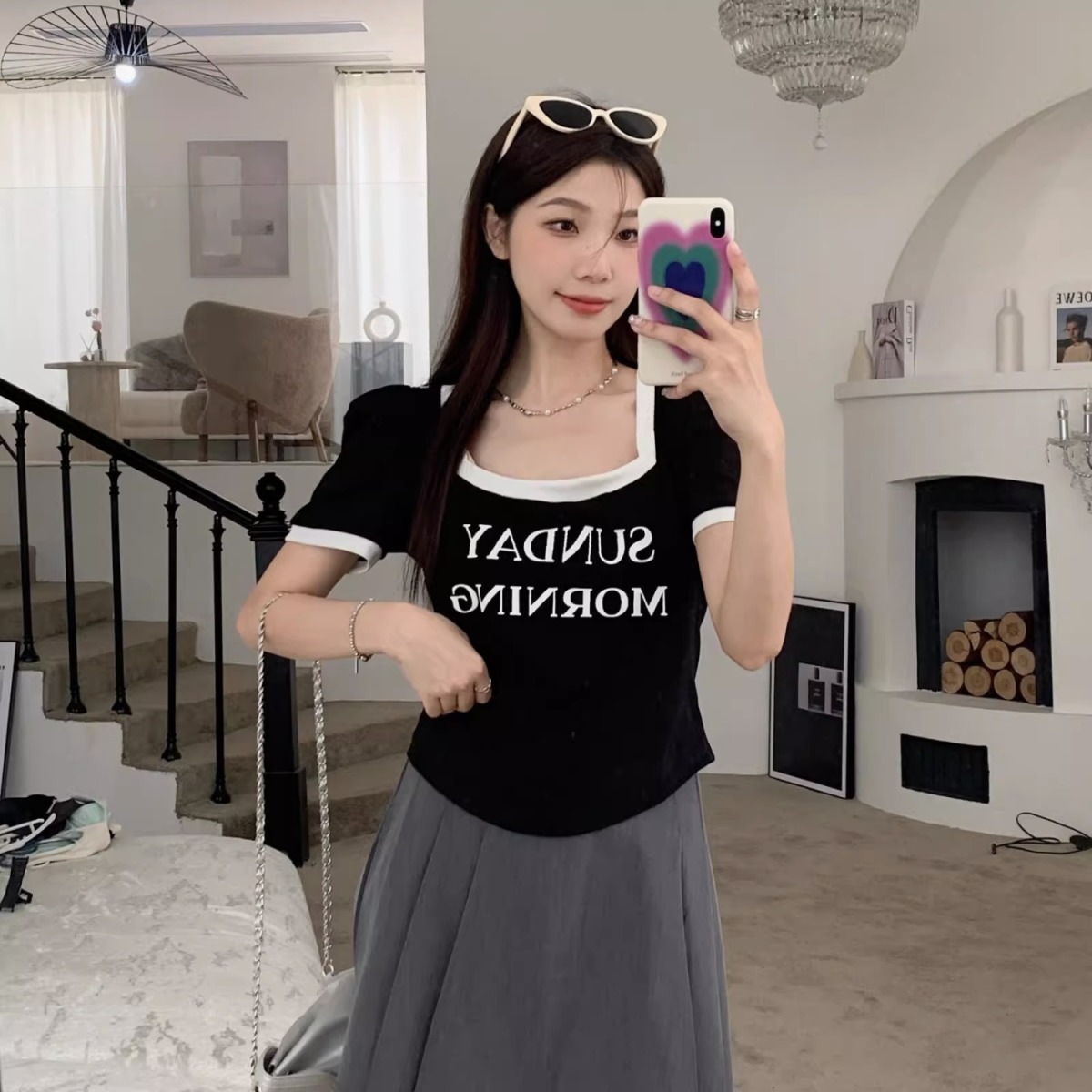 大碼時尚小眾上衣夏季胖mm法式復古正肩寬鬆遮肉短袖t恤女2-300斤