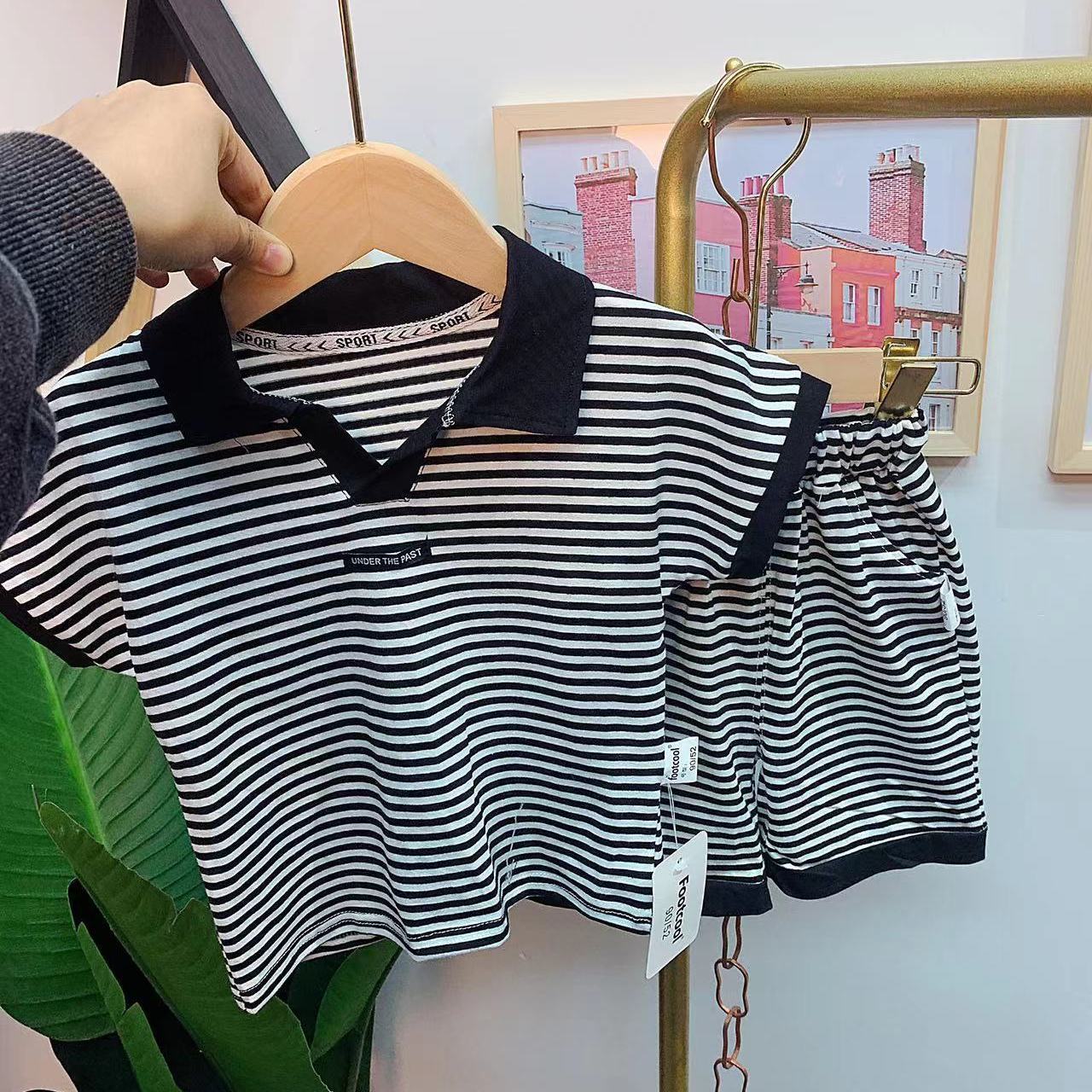 男童时尚韩版夏季新款短袖套装中小童洋气宽松针织条纹T恤衫短裤