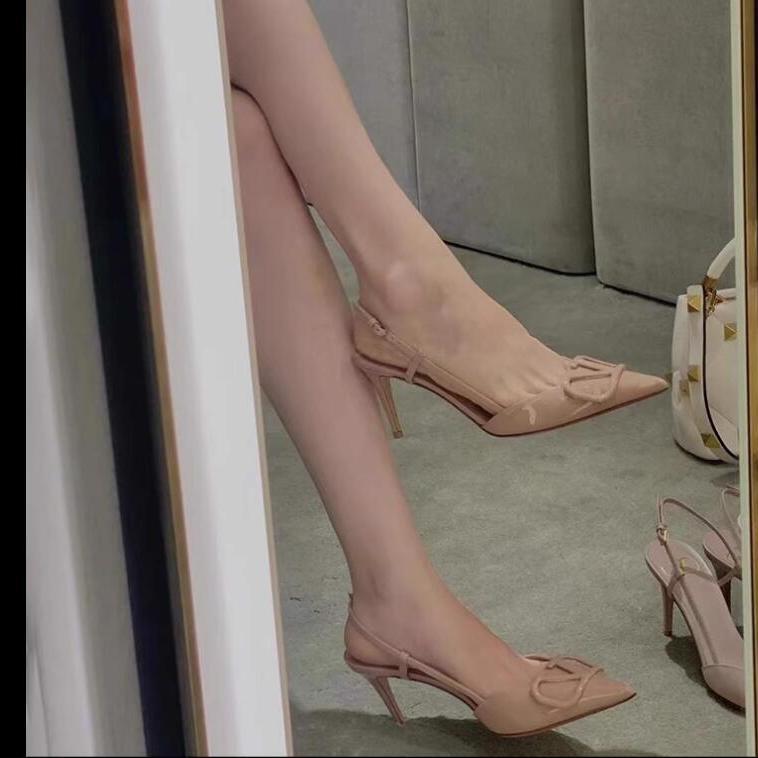High heels women's 2023 new summer temperament fine heel pointed toe V buckle word belt beautiful sandals nude women's shoes