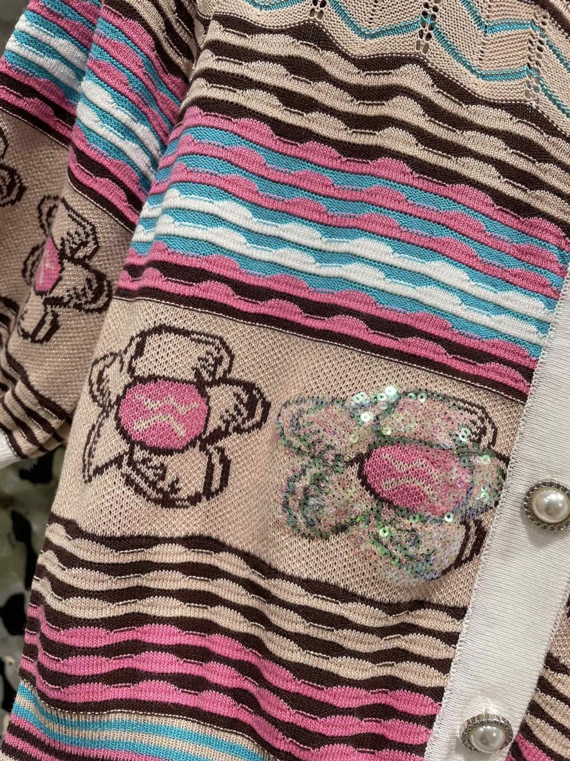 MOMO優選#SANDRO 夏季新款法式花朵針織連衣裙收腰修身顯瘦花朵工藝細節