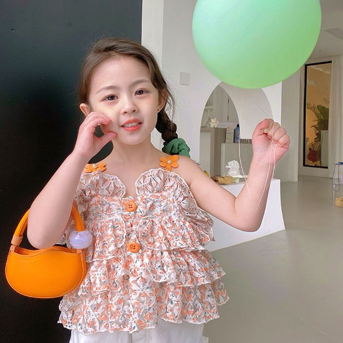 Korean version of girls' sleeveless doll shirt baby summer dress chiffon 2023 new foreign style summer children's tops with straps