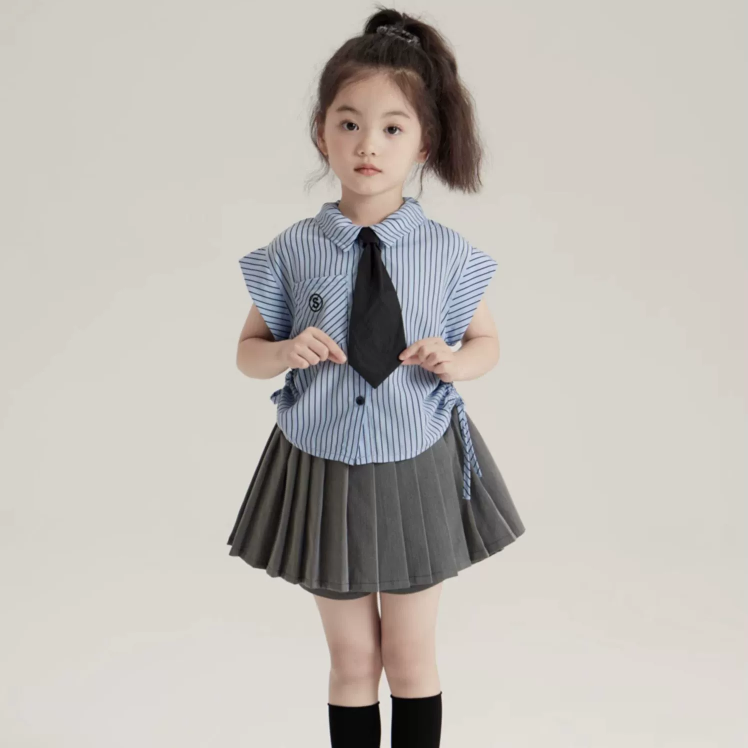 女童學院風套裝2023新款洋氣小女孩條紋無袖襯衫百褶短裙兩件套潮
