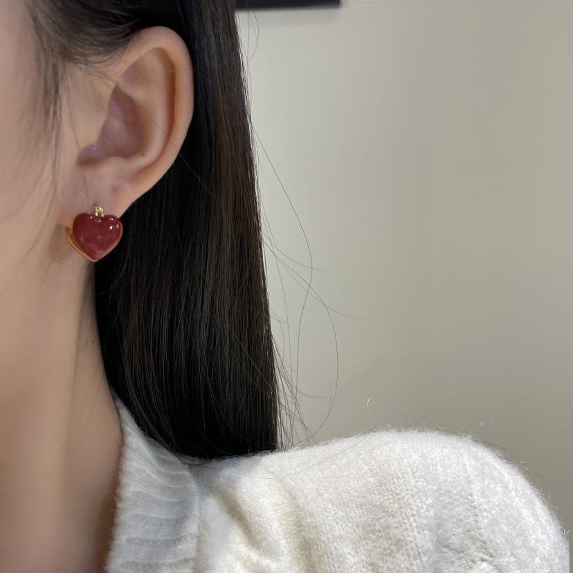 港风爱心酒红色耳环小众设计高级感复古秋冬季耳饰气质网红耳扣
