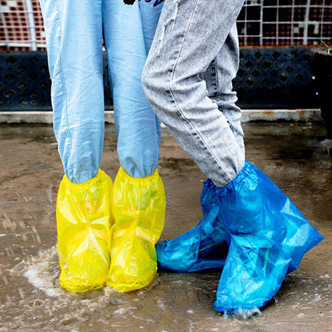 一次性鞋套防水防滑雨天加厚中筒塑料脚套靴套户外漂流耐磨鞋套