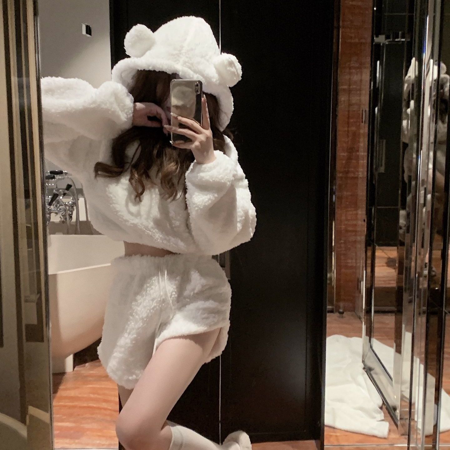 毛絨衛衣女ins潮修身復古加厚短款高腰小熊連帽上衣2022秋冬新款