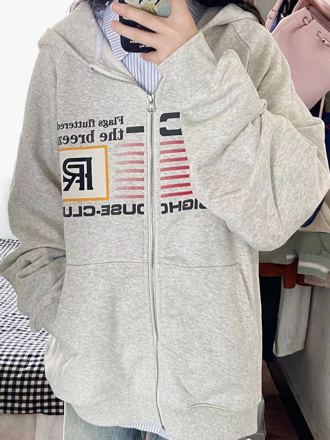 2023春秋薄款印花灰色連帽衛衣女寬鬆休閒拉鏈開衫入秋外套ins潮