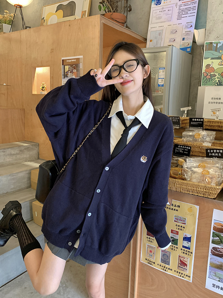 大碼女秋季套裝女2023新款韓系學院風寬鬆遮肉V領針織外套百褶裙