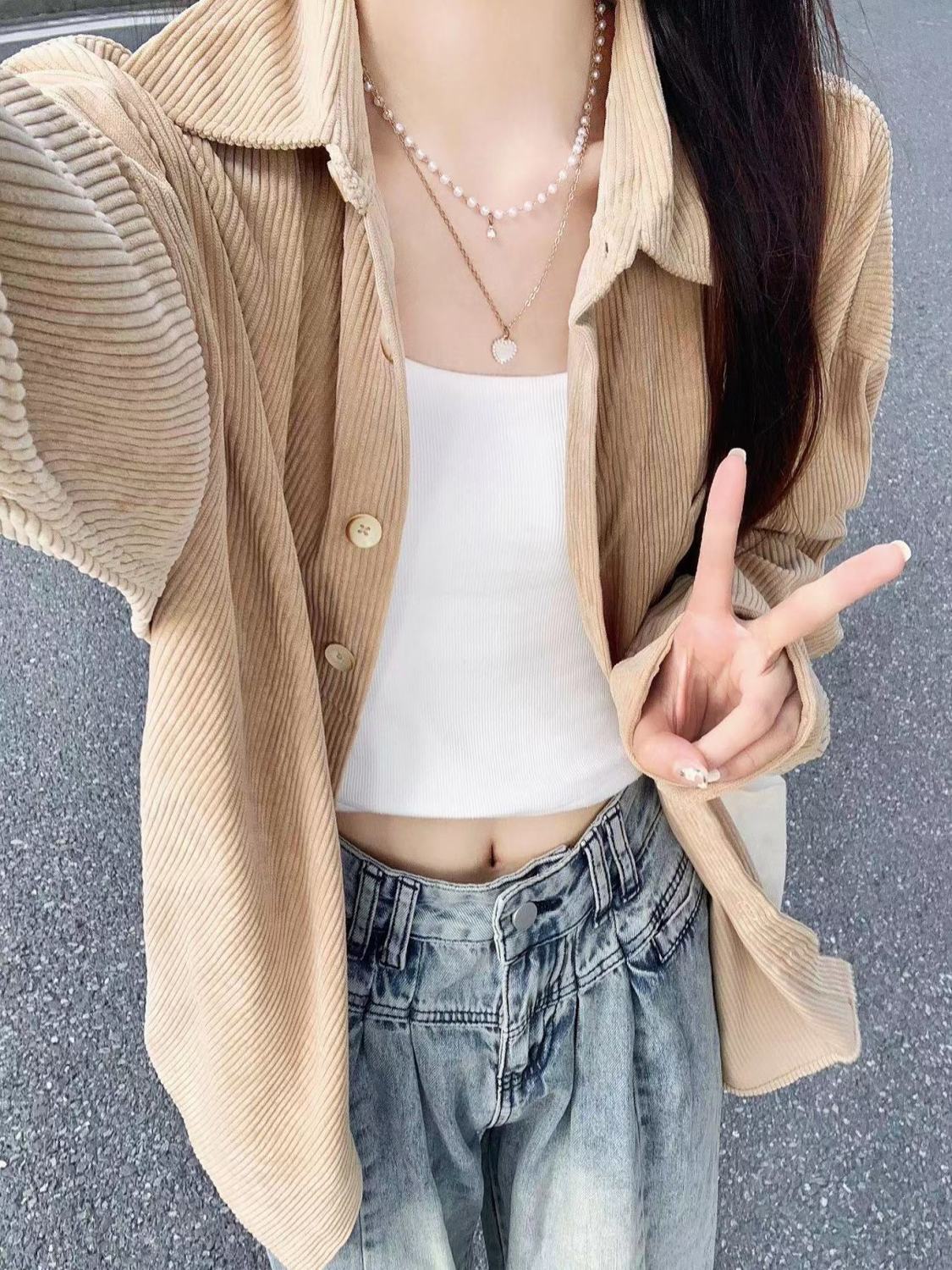 早秋2023新款卡其色燈芯絨長袖襯衫女寬鬆休閒顯瘦中長款襯衣外穿