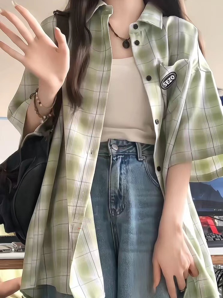 2023夏季薄款綠色格子襯衫短袖女寬鬆休閒顯瘦polo領襯衣開衫外穿
