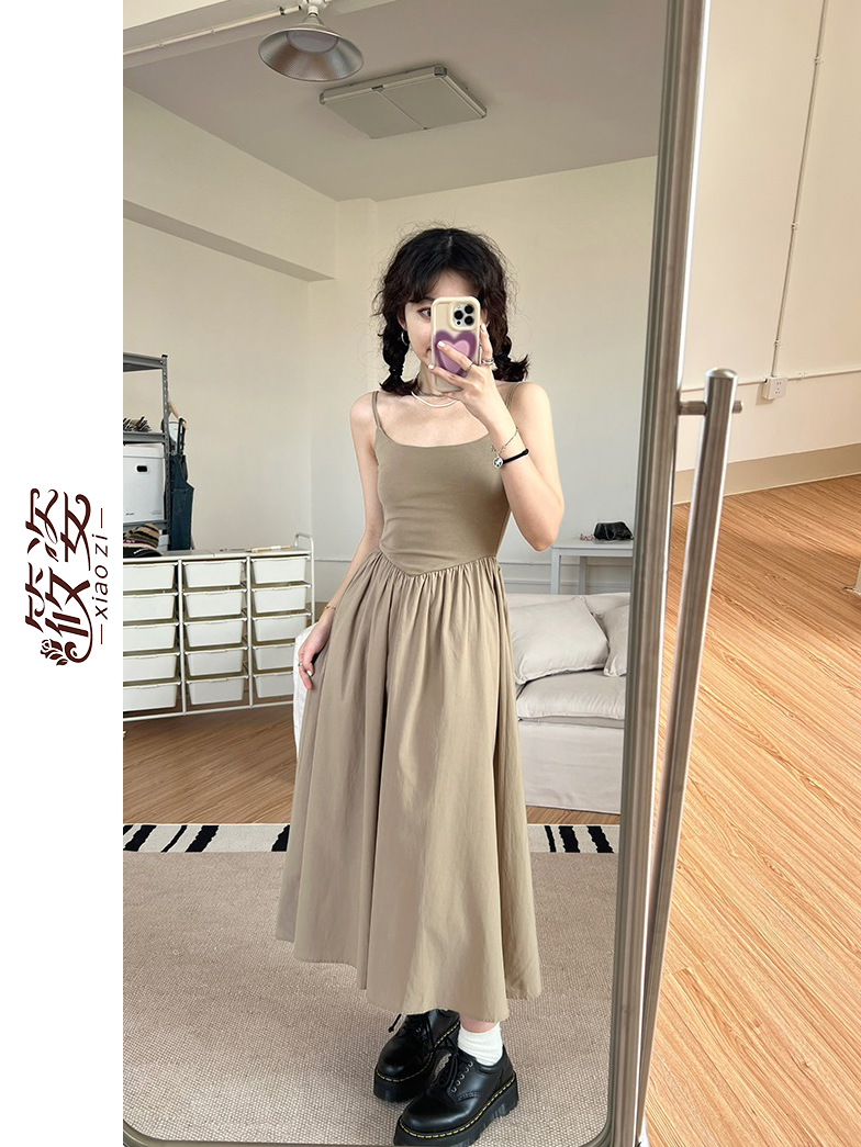 Xiaozi two-color suspenders lazy skirt long section slim and niche temperament all-match gentle dress new 2023 new