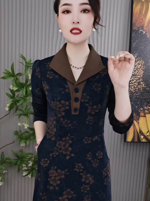 左曼女裝2023秋新款時尚氣質收腰顯瘦遮肚子復古印花連衣裙M-5XL
