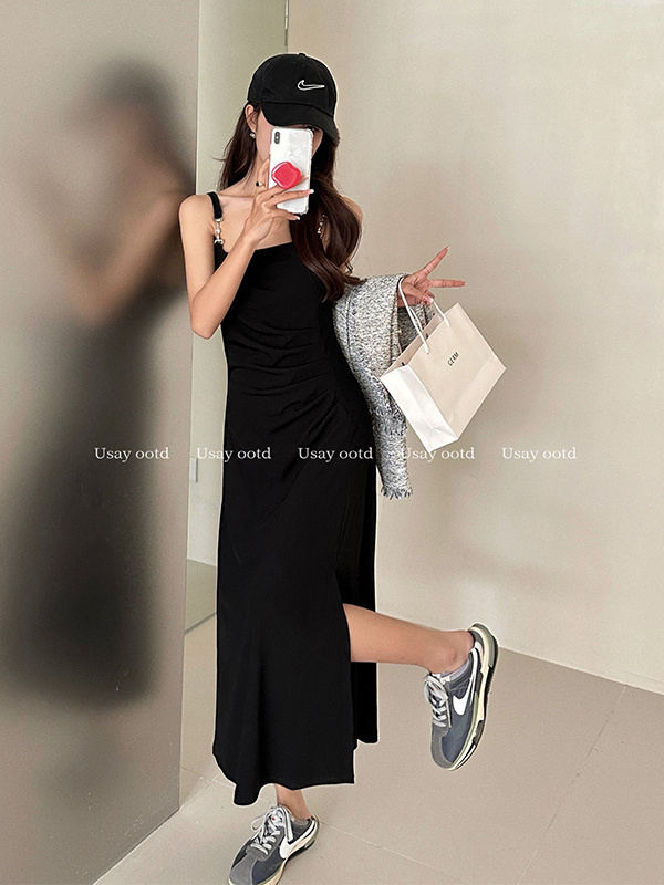 Xiaozi high-end pure-color pleated suspender dress  new temperament niche slim-fit slit waist skirt