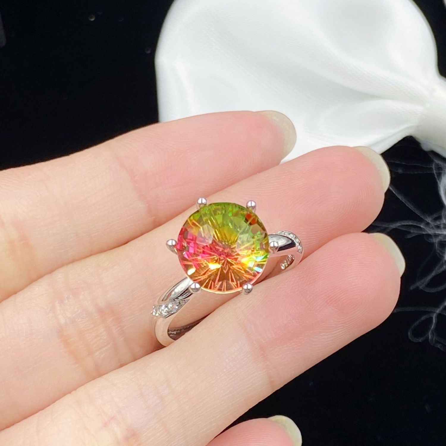Bague tendance en argent S925, ornée d'une tourmaline colorée en forme de pastèque, inspirée des célébrités d'Internet. Cadeau idéal pour femme._voghion.com