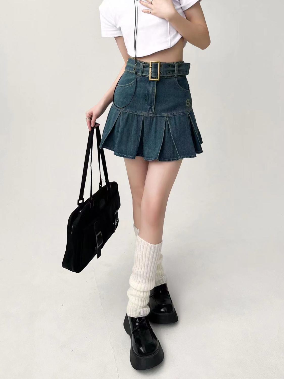 Design sense niche hot girl retro denim skirt female summer bag hip culottes a-line skirt pleated skirt American trend