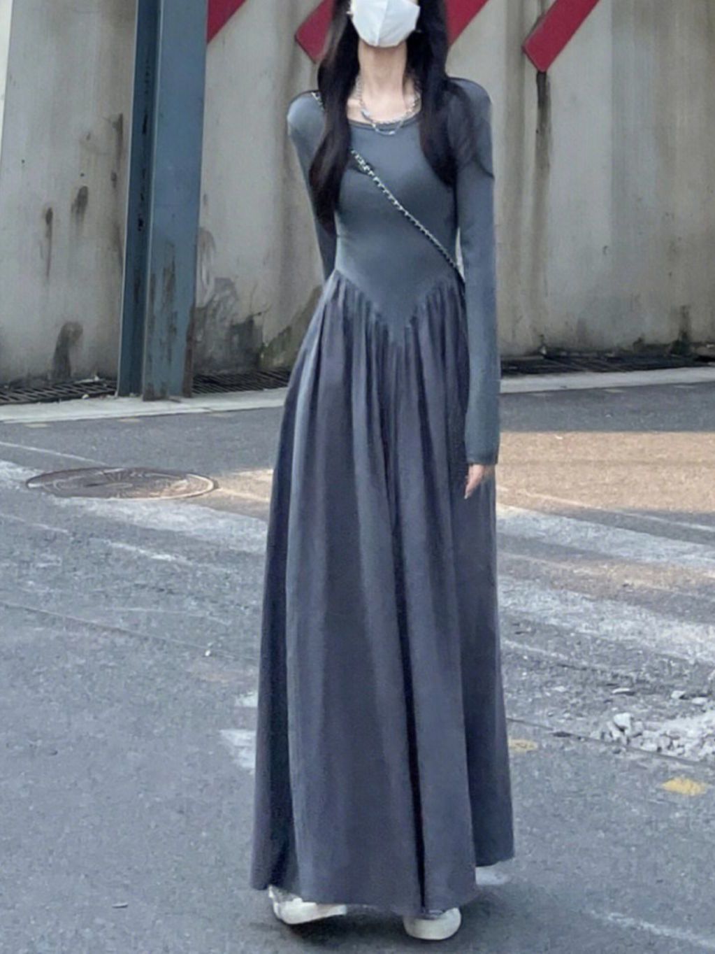 Xiaozi French Hepburn style sweet and high-end long-sleeved royal sister dress simple and tall and thin temperament princess dress