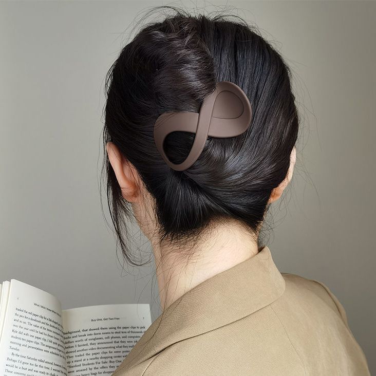 Summer simple frosted clip headdress for women, durable large bath duckbill clip, hair clip, hair clip at the back of the head