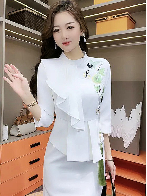 女人味高貴輕奢重工刺繡氣質時尚感拼接假兩件連衣裙2023夏季新款