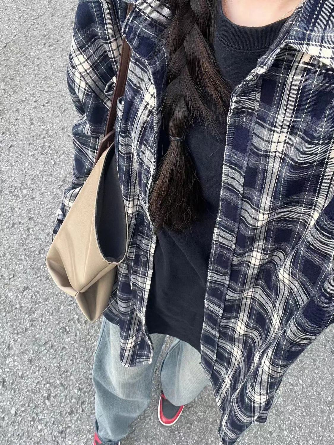 2023新款通勤潮流青色格紋襯衫外套女港風高級感寬鬆顯瘦襯衣外搭