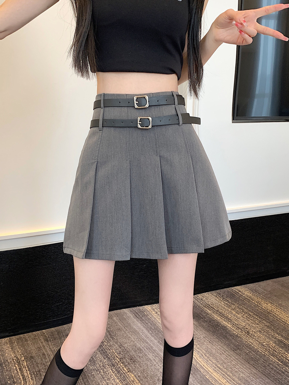Matching Belt Grey Pleated Skirt A-line Half length Dress  Summer New High Waist Slim Skirt Anti glare Short Skirt