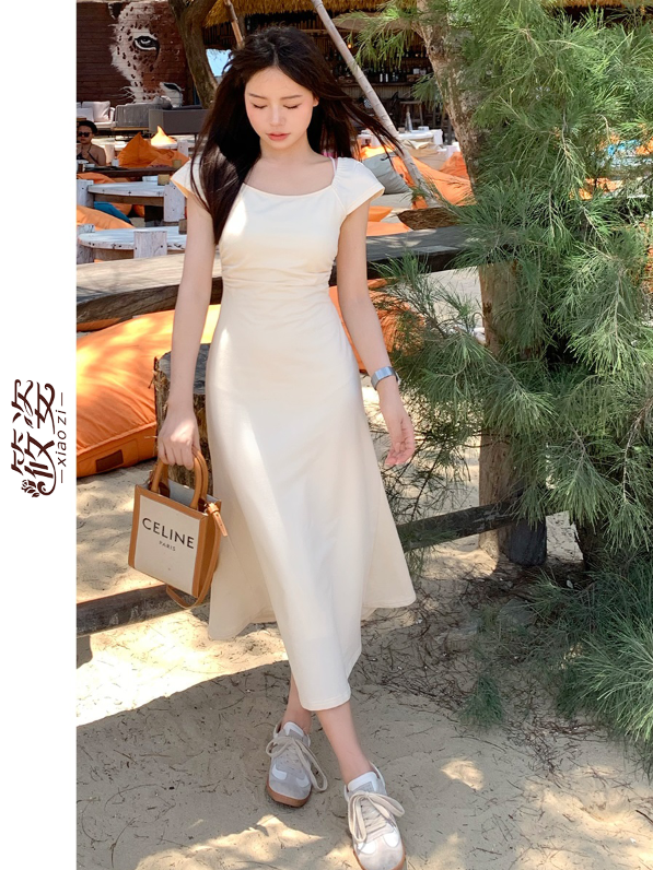 Xiao Zisen's first love skirt dress women's summer high waist temperament slim new French waist shirring pure desire wind