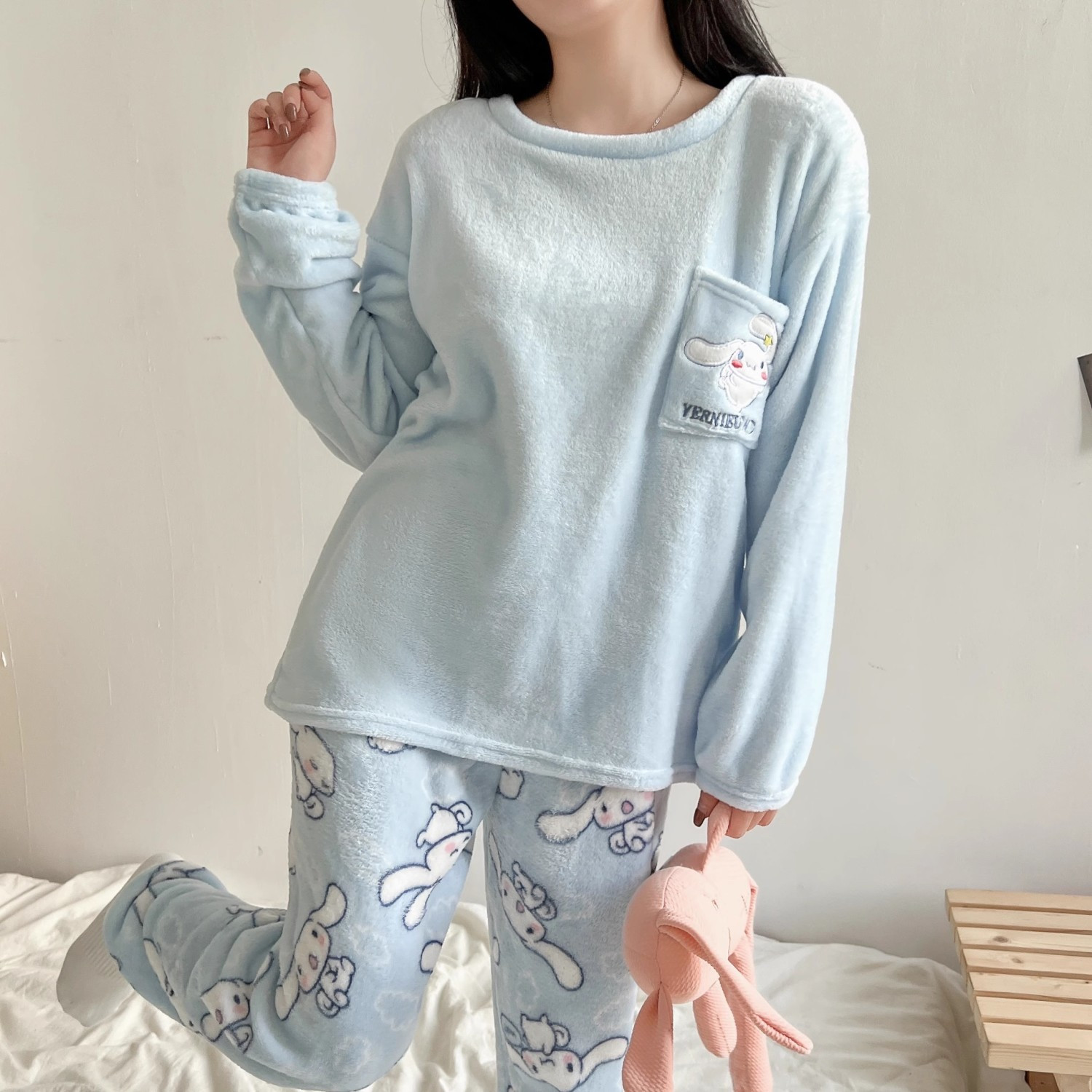 法蘭絨睡衣冬季女款長袖加絨加厚卡通學生ins風珊瑚絨家居服套裝