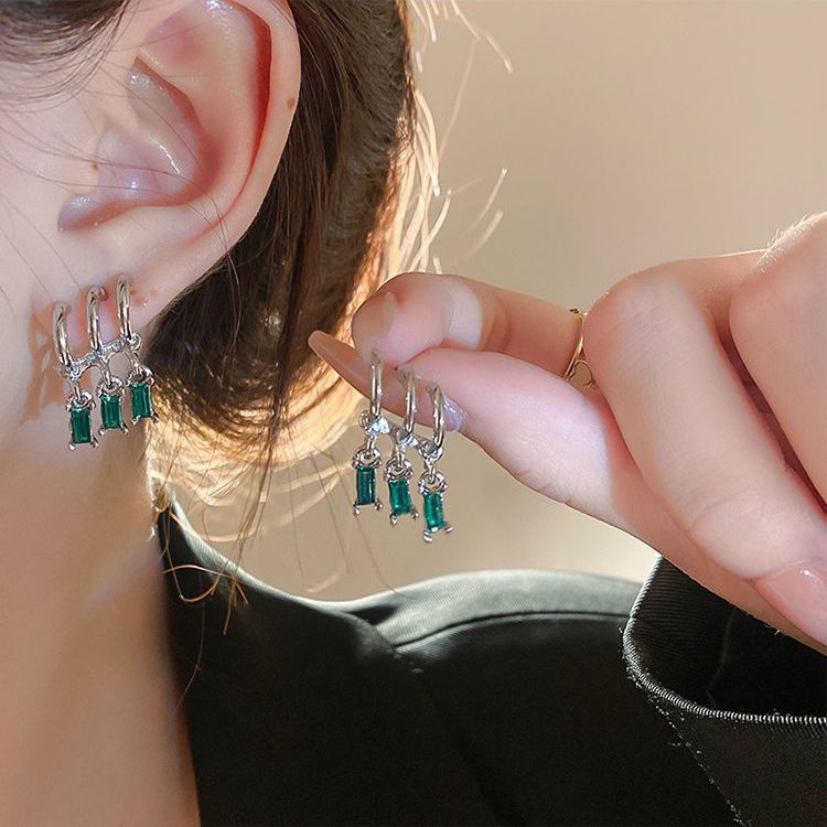 祖母绿镶钻C形三层耳钉女小众设计感耳环高级感简约时尚气质耳饰