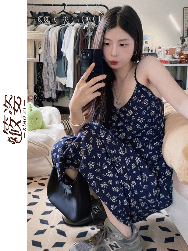 筱姿法式氣質碎花吊帶連衣裙女新款減齡漂亮修身a字顯瘦無袖長裙