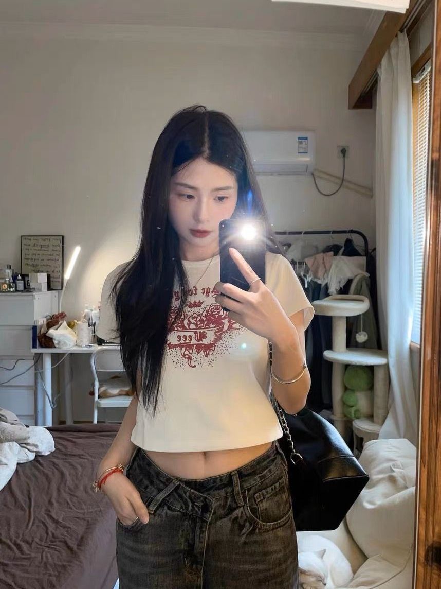 Veee Baroque Rose Love Letter Printing Shoulder Round Neck Short Waistless Spice Girl Solid Color Short Sleeve T-Shirt