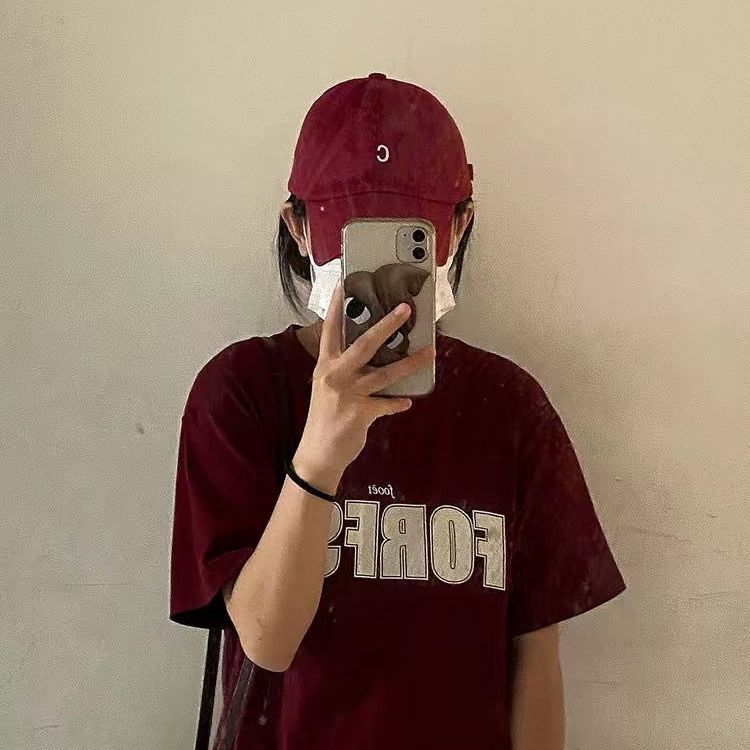 Wine red letter c peaked cap male and female Japanese net red style soft top baseball cap casual all-match face showing small hat