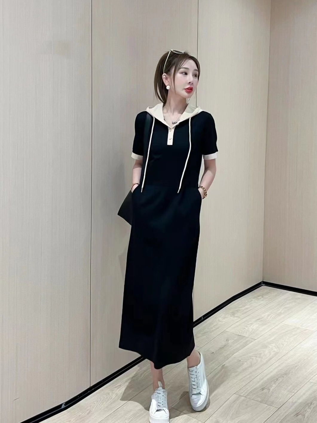 Summer short-sleeved hooded over-the-knee sweater dress fat MM extra-large size 300 catties loose-fitting skin-covering dress