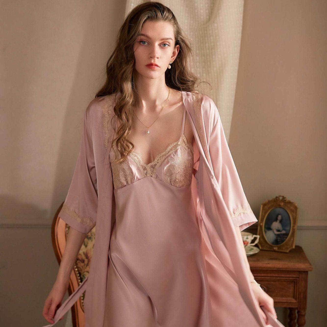 Sexy pajamas women's 2022 new autumn and winter pure desire Style Lace advanced sense suspender nightdress Nightgown suit