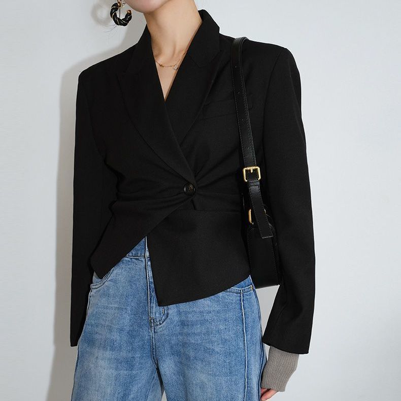束皙/SUSHE 2023春秋季職業裝穿搭短款西裝外套設計感小眾西服女
