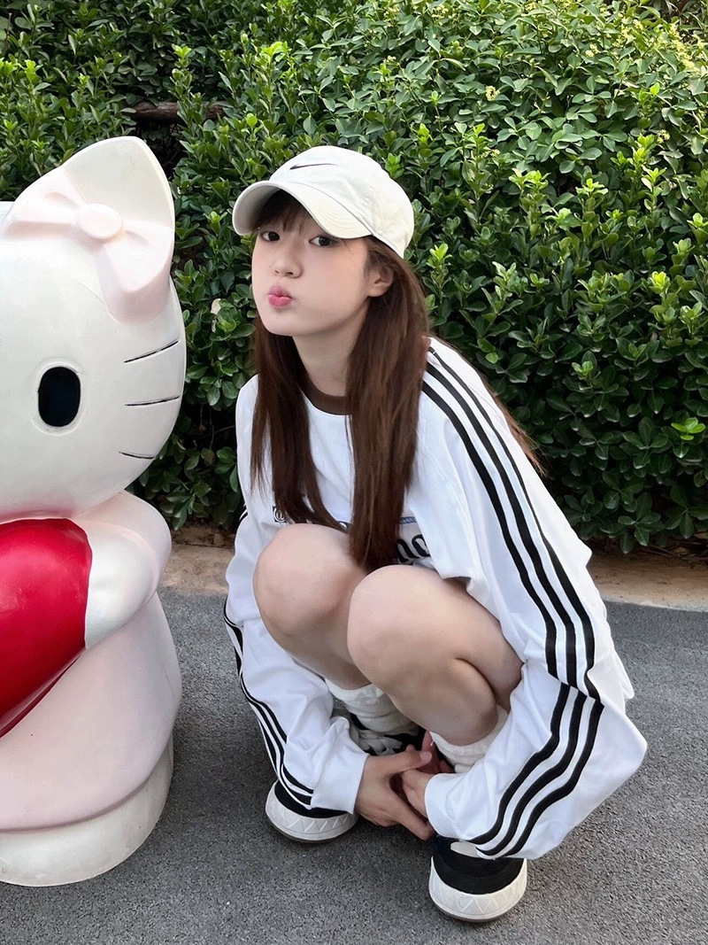 國潮牌撞色側邊三條槓長袖t恤女春秋寬鬆學院風氣質休閒百搭上衣