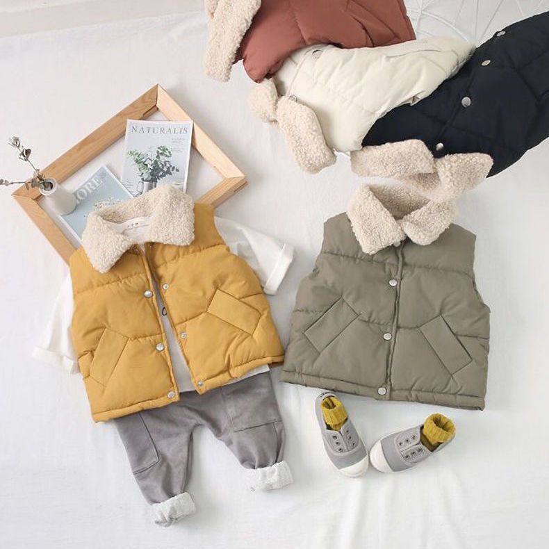 Boys and girls thickened velvet vest shoulder autumn and winter clothing for big children children's clothing 2022 new Korean version of the little boy's vest