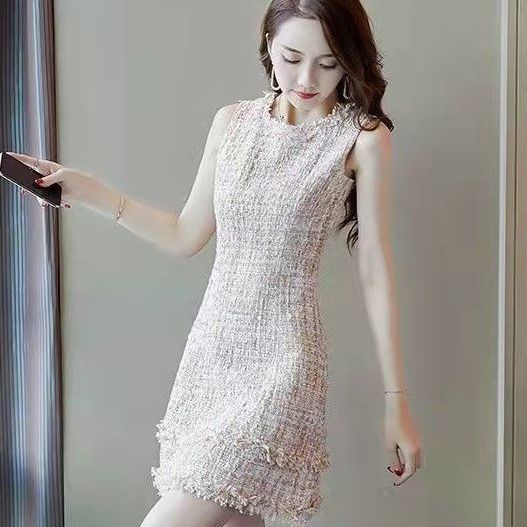 Small fragrance suit 2021 new autumn two-piece suit celebrity temperament foreign style dress tight woolen suit skirt