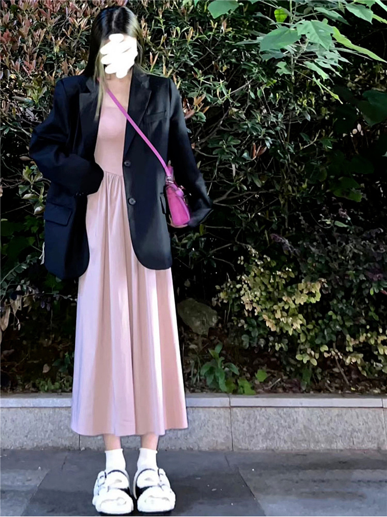 Black high-end chic suit jacket for women 2023 spring and autumn new style small loose slim casual suit
