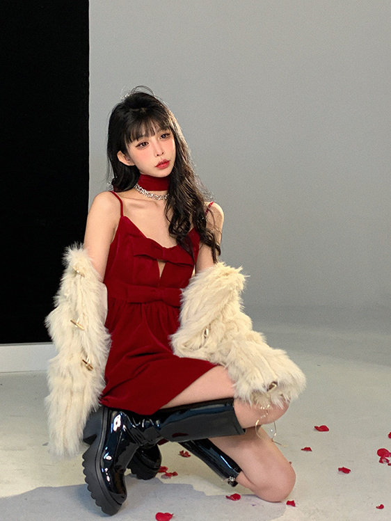 Xiaozi red princess dress velvet dress with small birthday dress Christmas skirt suspender skirt 2022