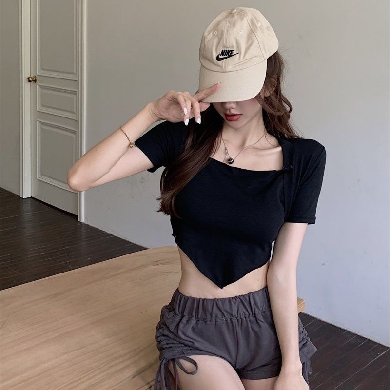 Sweet and spicy pure desire wind fake two-piece t-shirt ladies tight sexy irregular short waist square collar top summer