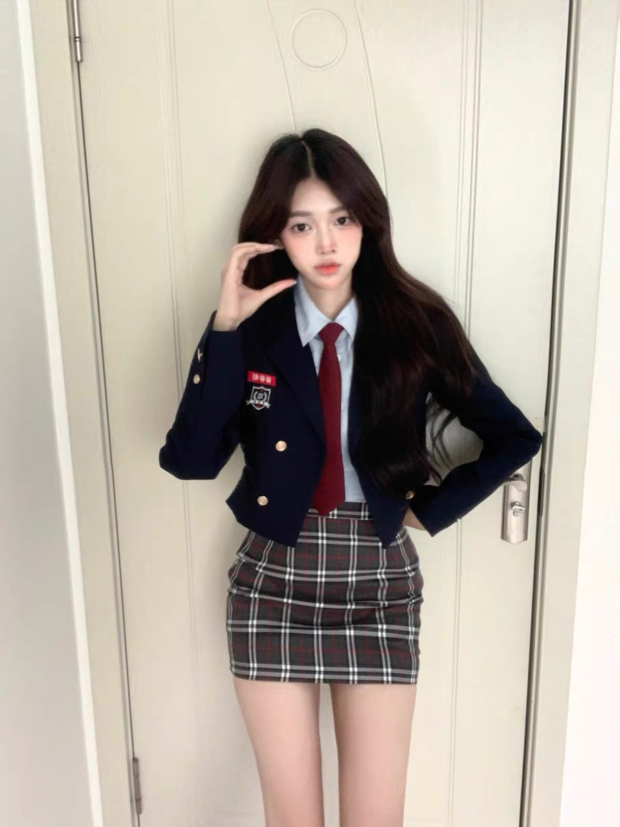 套裝女2023秋季新款學院風短款西裝外套長袖襯衫高腰格紋包臀短裙