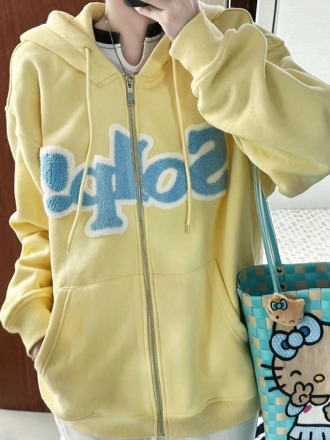 春秋款LOGO貼布刺繡奶fufu奶黃色連帽衛衣女寬鬆休閒顯瘦拉鏈外套