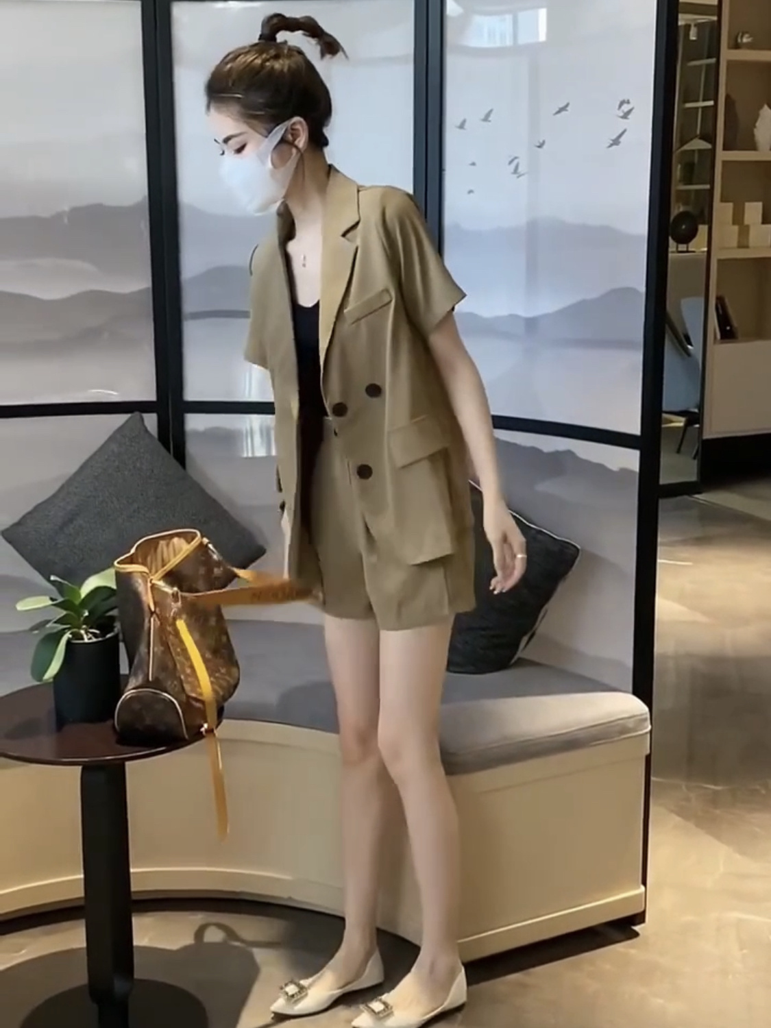 Summer khaki suit for women 2023 Korean style casual design slit street celebrity suit two-piece set