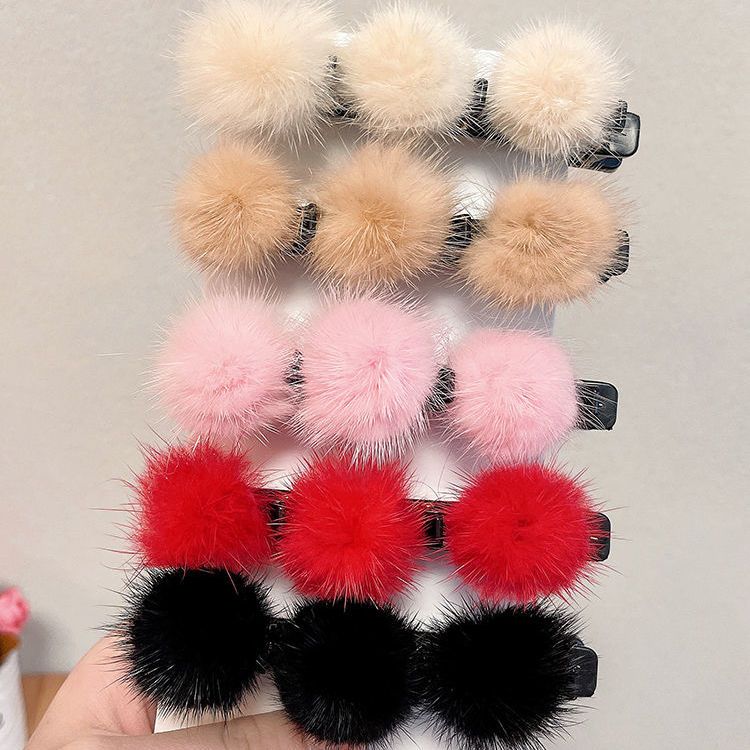 Fur ball braided hair clip side winter plush new internet celebrity hair clip double layer temperament women's grab clip broken hair top clip
