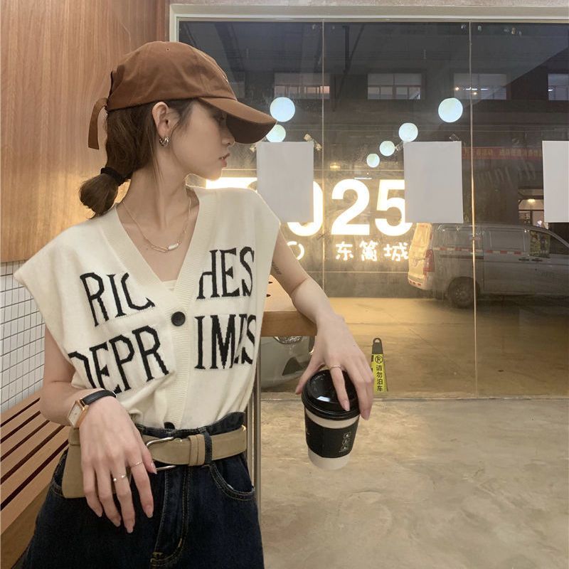 Black v-neck knitted vest women's summer 2023 fashion sweater vest thin section waistcoat pony clip outer wear