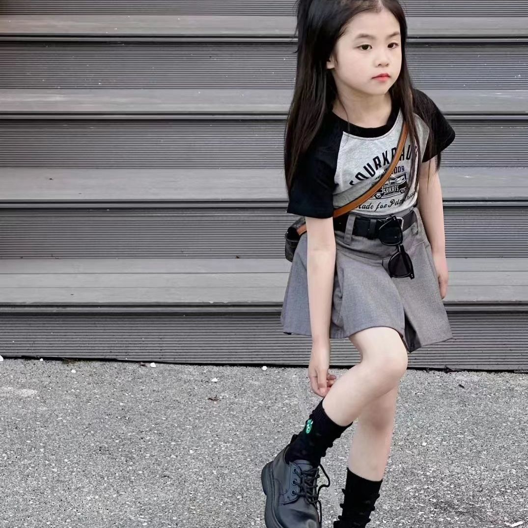 Girls  summer new suit skirt letter print raglan short sleeves + gray skirt baby girl pleated skirt