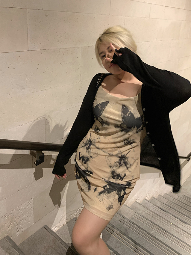 大碼胖mm卡其色蝴蝶印花美式辣妹網紗吊帶裙夏季包臀短裙連衣裙女
