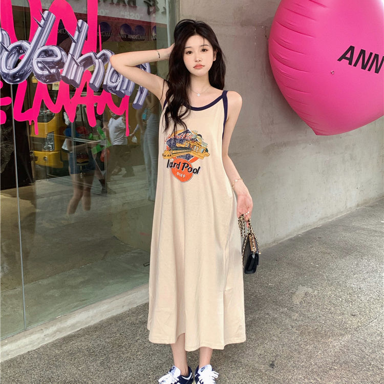 Korean version of the vest dress women's summer 2022 new apricot retro print loose temperament mid-length skirt