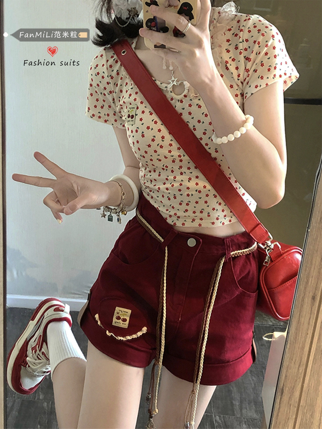 甜辣風碎花短袖t恤套裝女新款高腰牛仔褲辣妹純欲顯瘦短款上衣ins